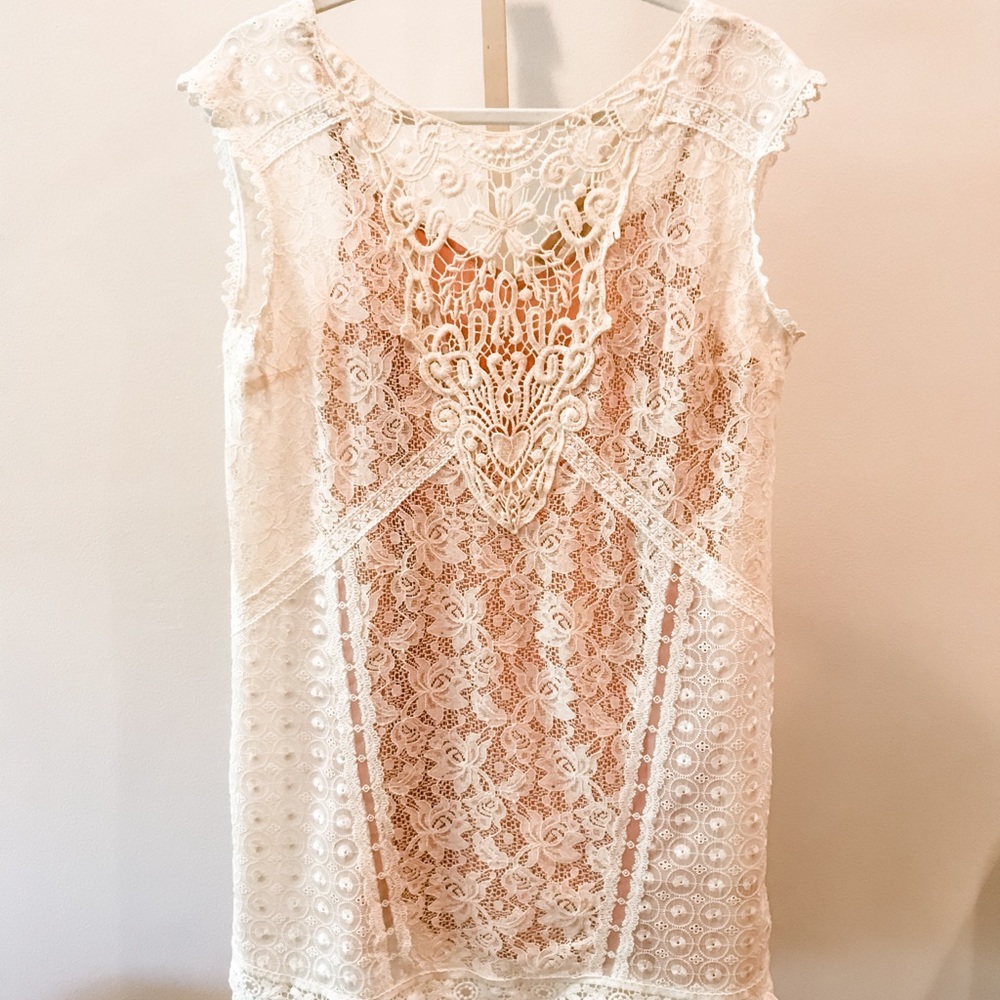 South Moon Under Lace Dress, Size Medium